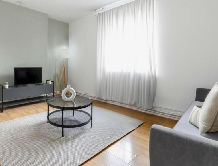 Spacious & Modern By Wembley Londres